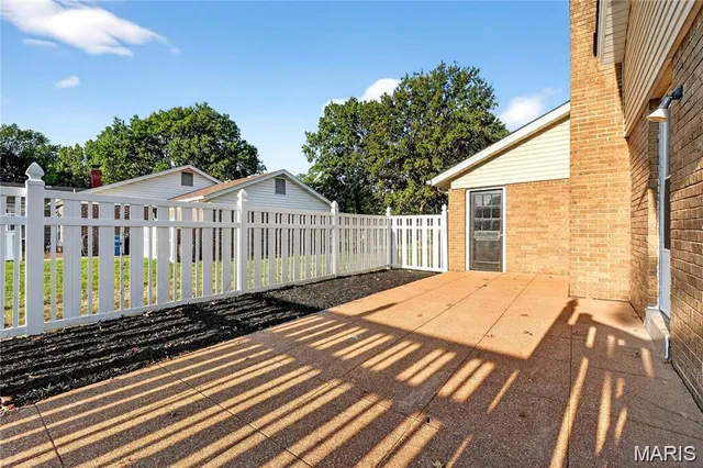 $2,645 | 5812 Chrisbrook Drive, St. Louis, MO 63128