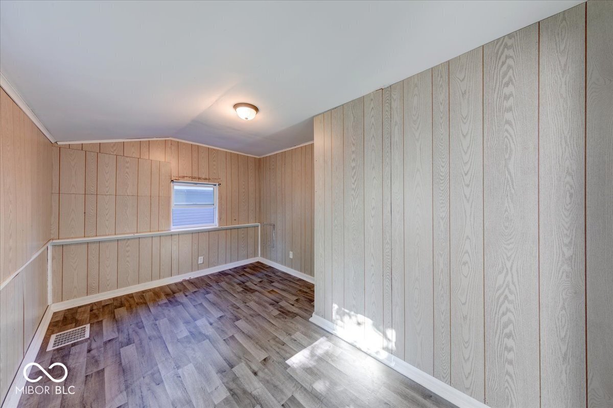 623 Ruddle Avenue Anderson, IN 46012 - Photo 12 of 18
