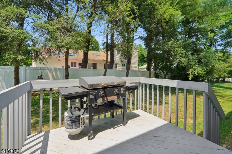 50 Kahl Road East Hanover, NJ 07936 - Photo 22 of 24