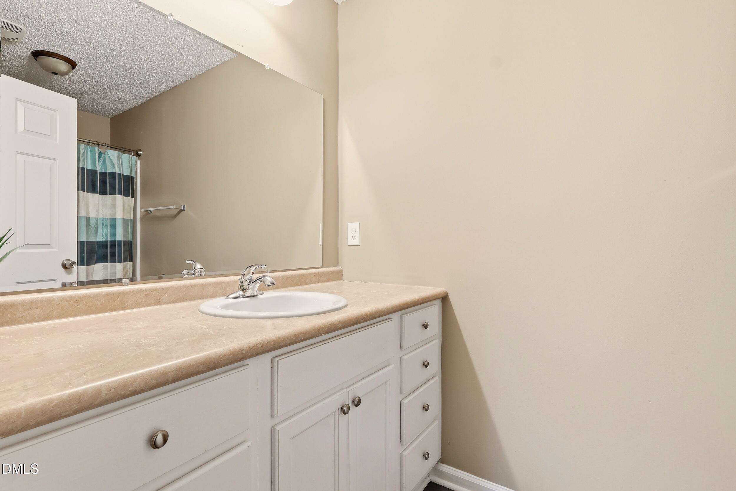 1 Grove Park Road Durham, NC 27705 - Photo 16 of 31 photo_025