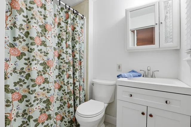 $710,000 | 27 Alvirne Drive, Hudson, NH 03051