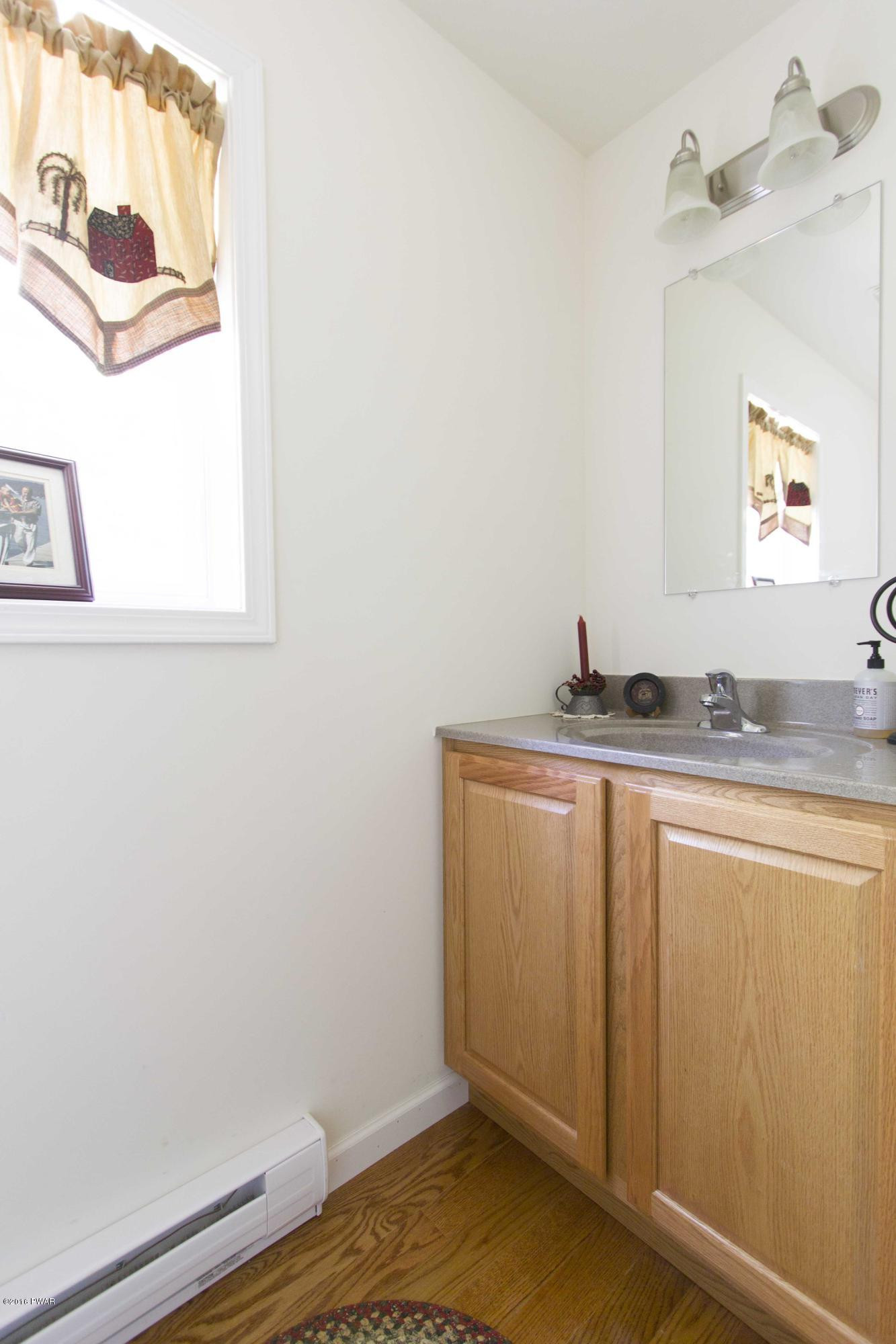 110 Cottage Road Tafton, PA 18464 - Photo 11 of 24 Half Bath