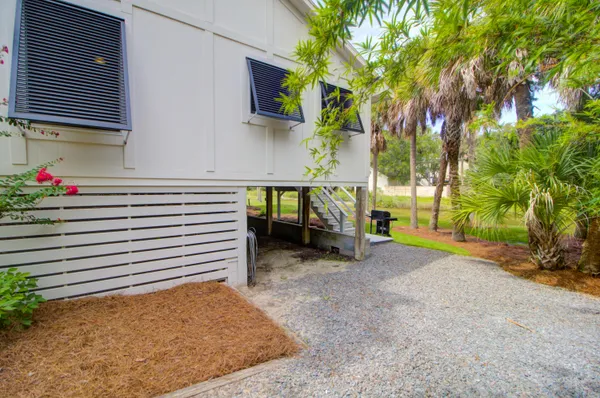 $1,200,000 | 312 West Cooper Avenue, Folly Beach, SC 29439