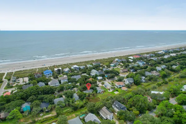 $1,200,000 | 312 West Cooper Avenue, Folly Beach, SC 29439