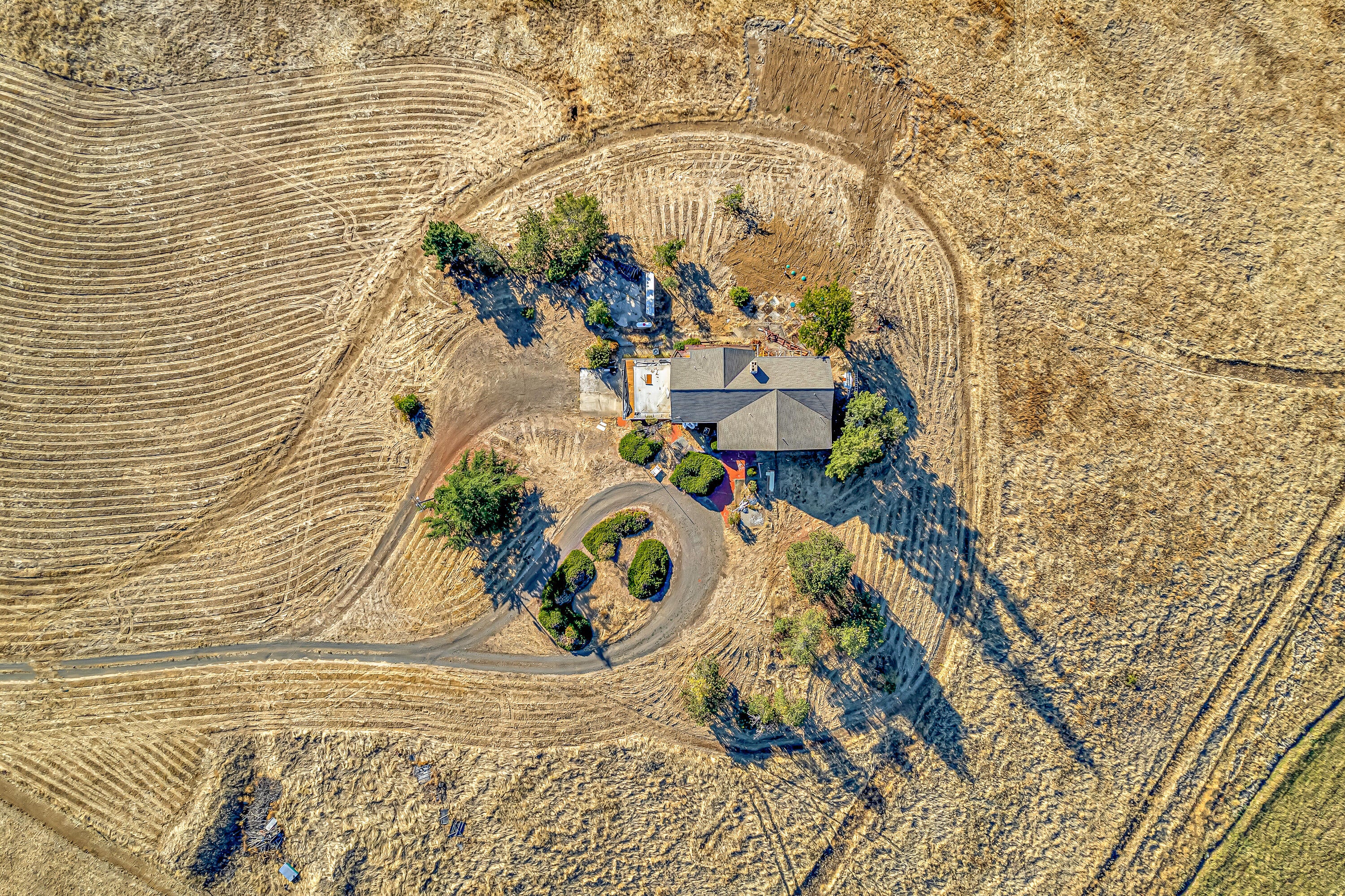 1209 North Valley View Road Ashland, OR 97520 - Photo 3 of 37 1209 N Valley View Road