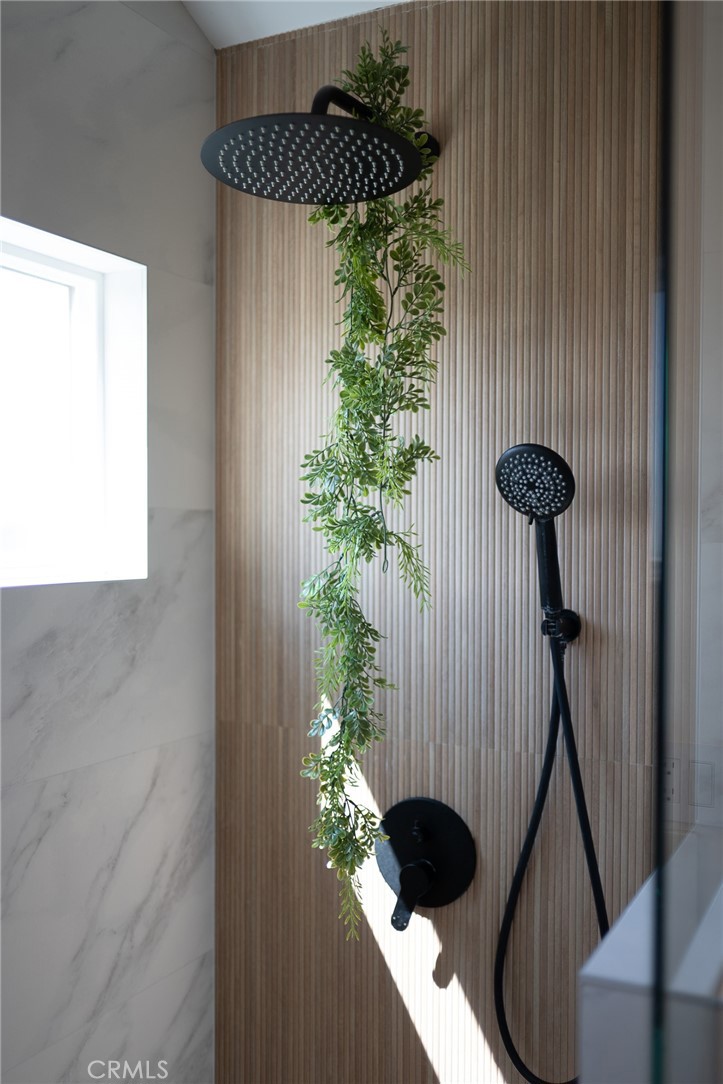 27 Burriana San Clemente, CA 92672 - Photo 40 of 66 a vase of flowers sitting on a table