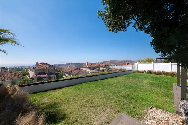 a view of house and outdoor space