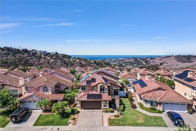 $1,990,000 | 27 Burriana, San Clemente, CA 92672