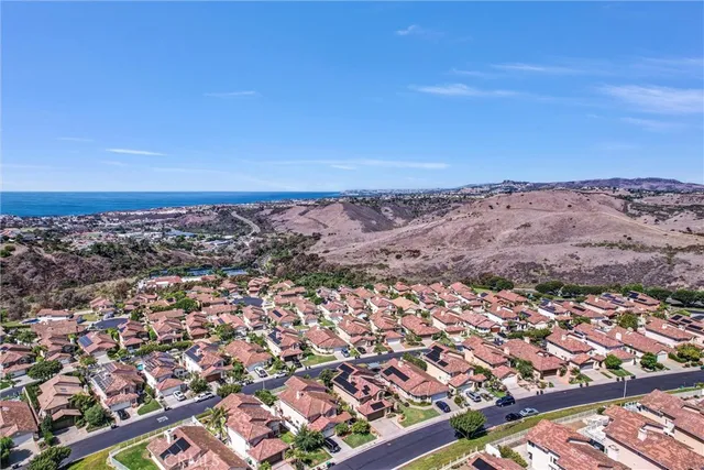 $1,990,000 | 27 Burriana, San Clemente, CA 92672