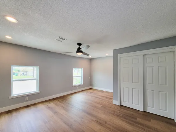 $1,695 | 4538 Clover Street, Houston, TX 77051