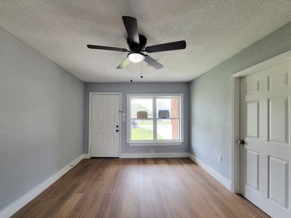 $1,695 | 4538 Clover Street, Houston, TX 77051