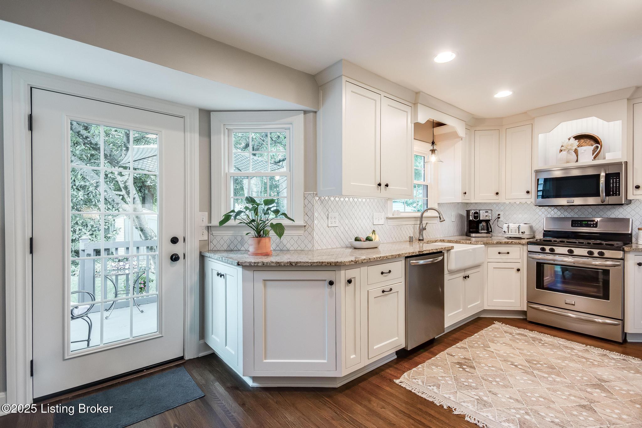 4008 Winchester Road Louisville, KY 40207 - Photo 11 of 66 4008_Winchester_Rd_40207_526