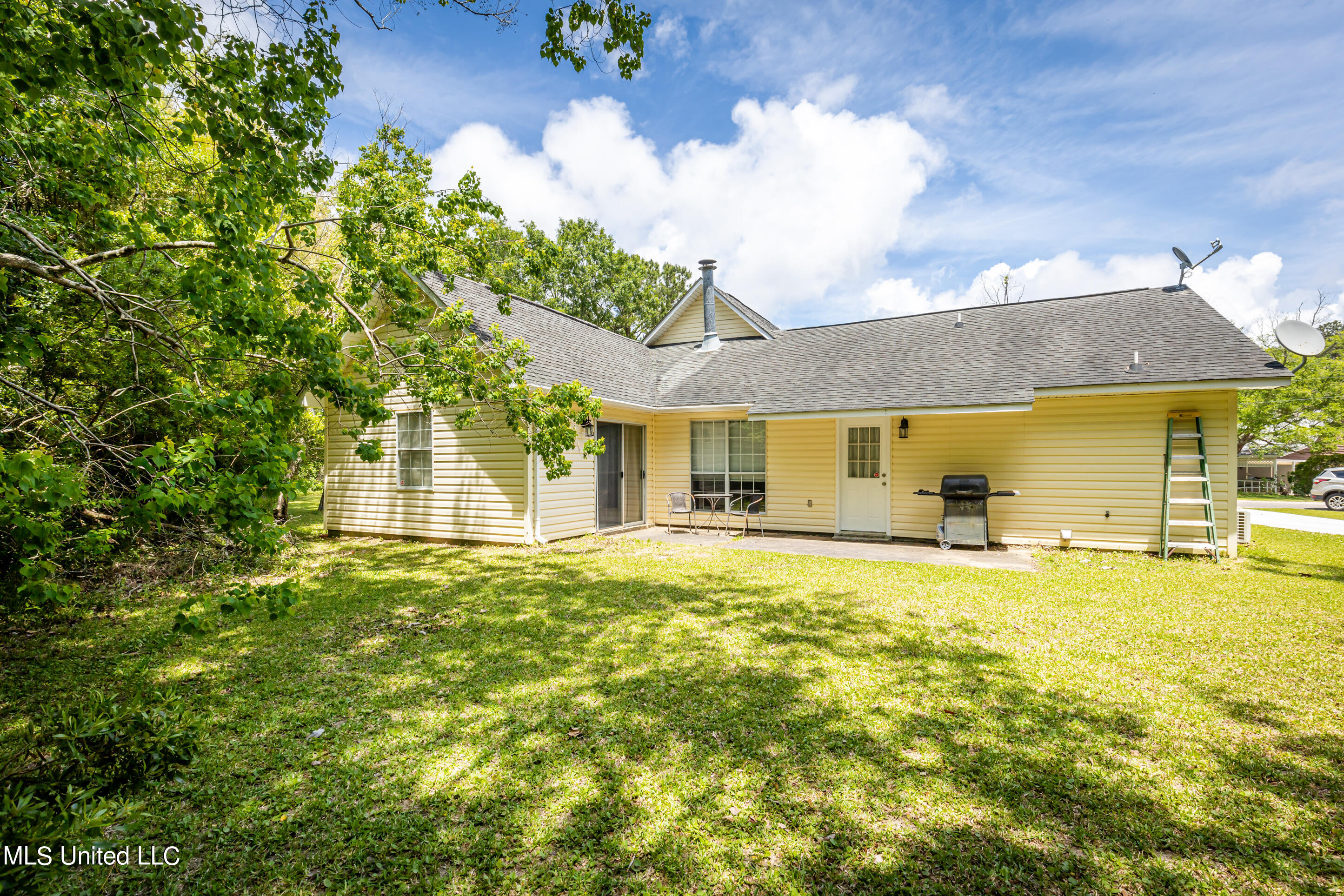 3001 Ridgedale Road Gautier, MS 39553 - Photo 36 of 46 IMG_4005