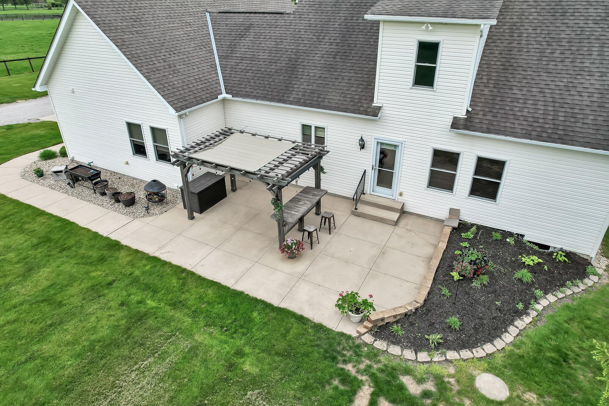 13790 Taylor Road Plain City, OH 43064 - Photo 49 of 70 Patio