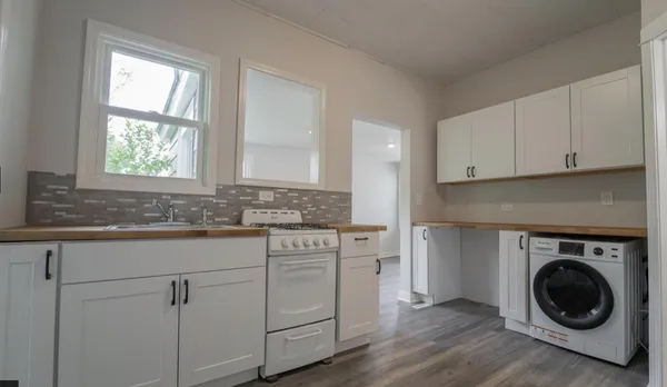 $302,500 | 150 North Ridge Street, Crown Point, IN 46307