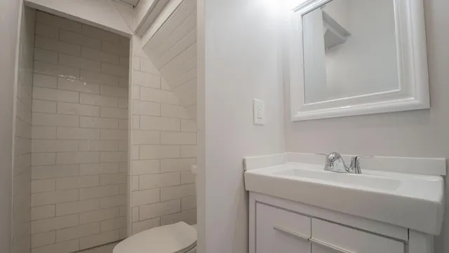 $302,500 | 150 North Ridge Street, Crown Point, IN 46307