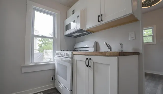 $302,500 | 150 North Ridge Street, Crown Point, IN 46307