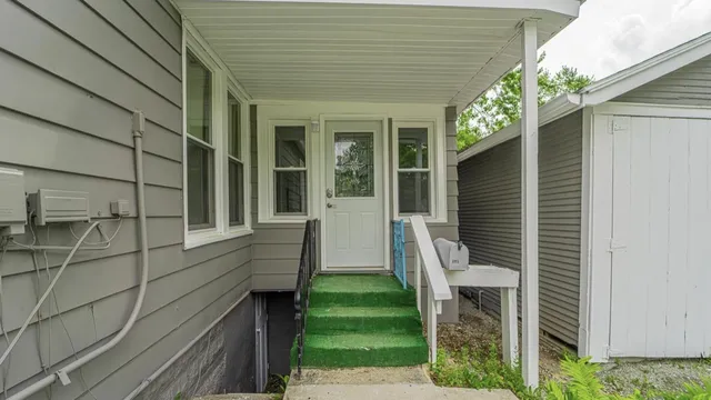 $302,500 | 150 North Ridge Street, Crown Point, IN 46307