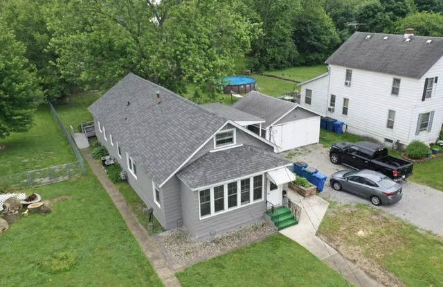 $302,500 | 150 North Ridge Street, Crown Point, IN 46307