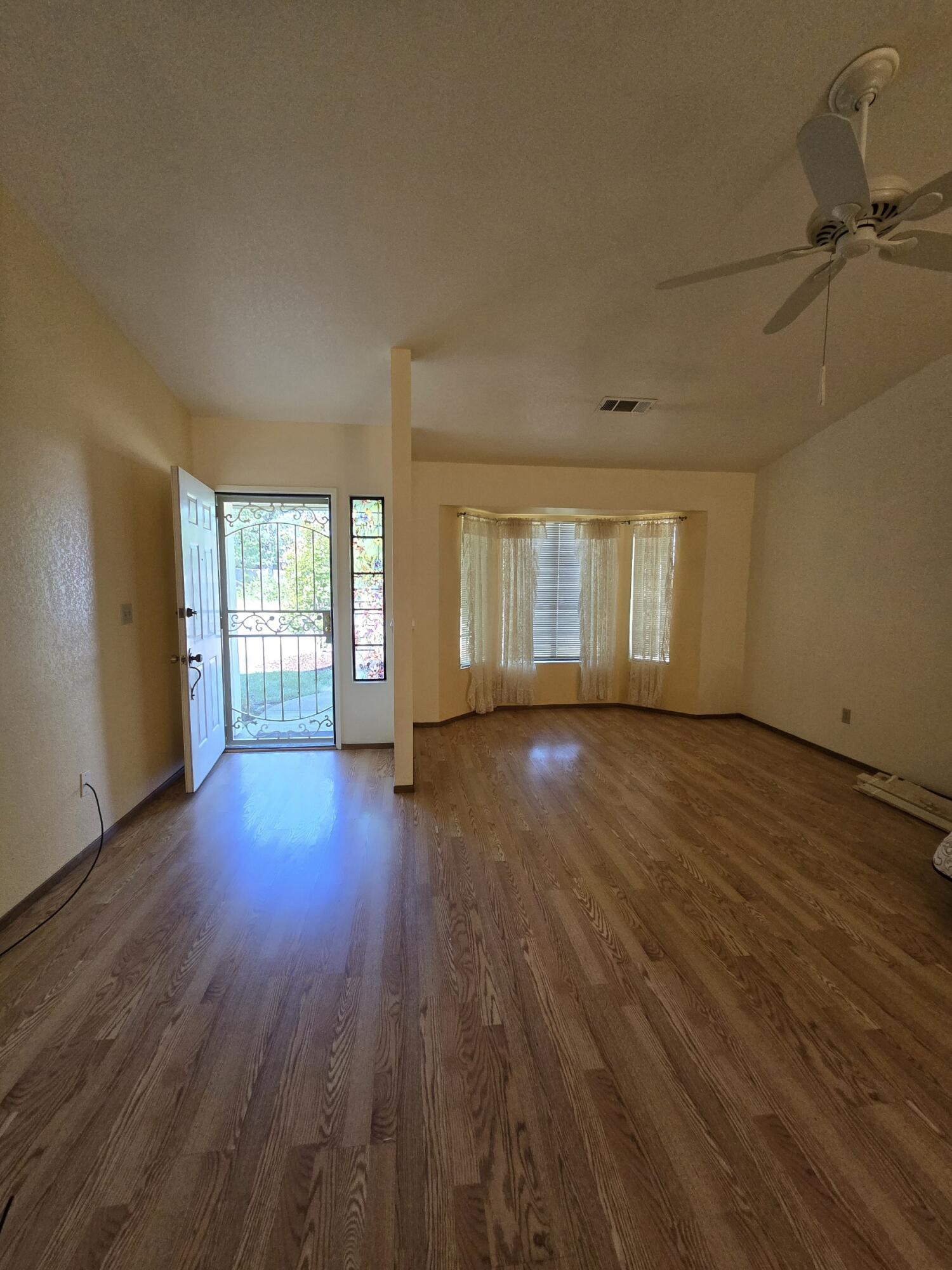 3671 Santa Rosa Way Redding, CA 96003 - Photo 14 of 36 20250422_102415