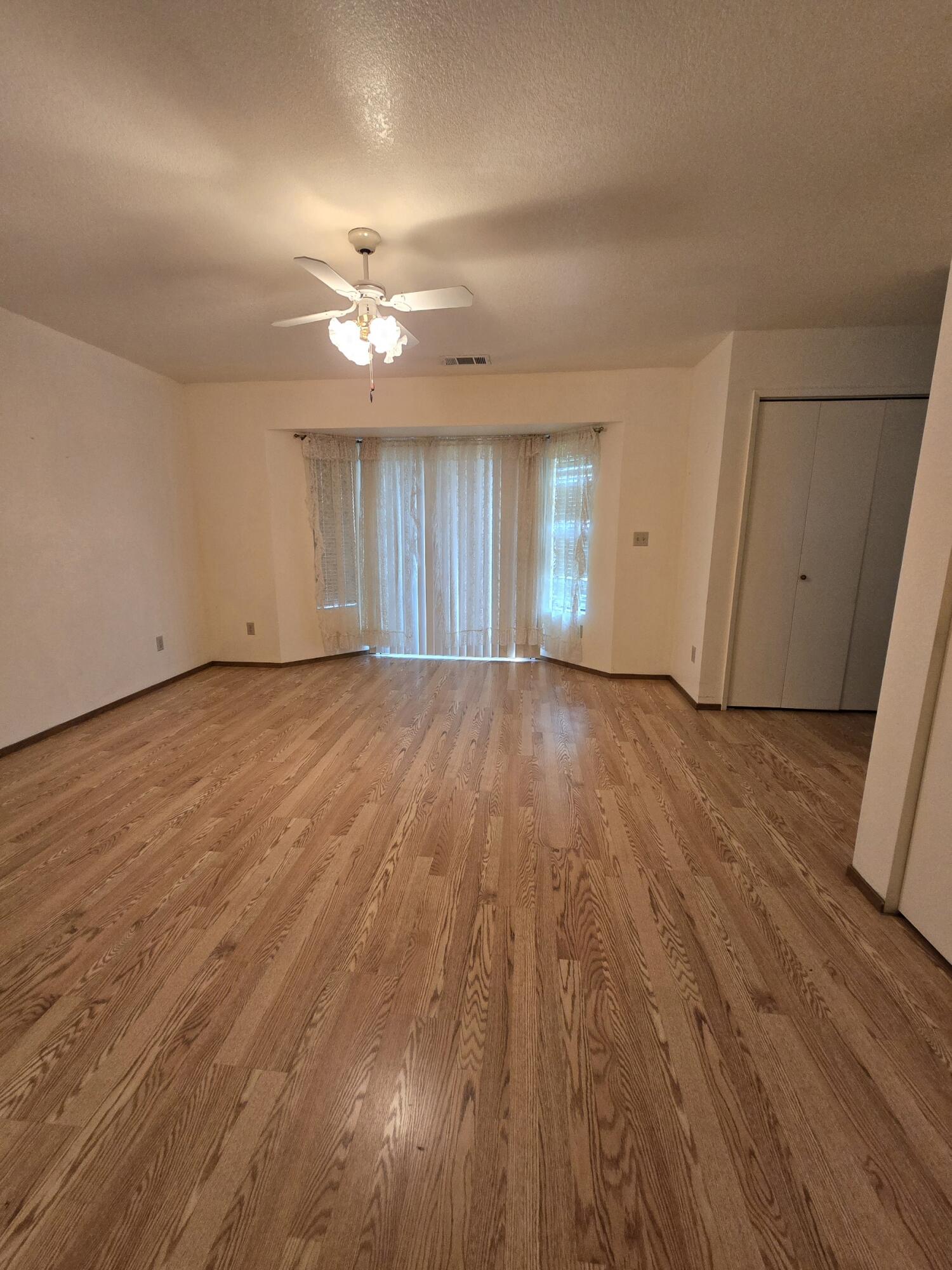 3671 Santa Rosa Way Redding, CA 96003 - Photo 19 of 36 20250422_102508