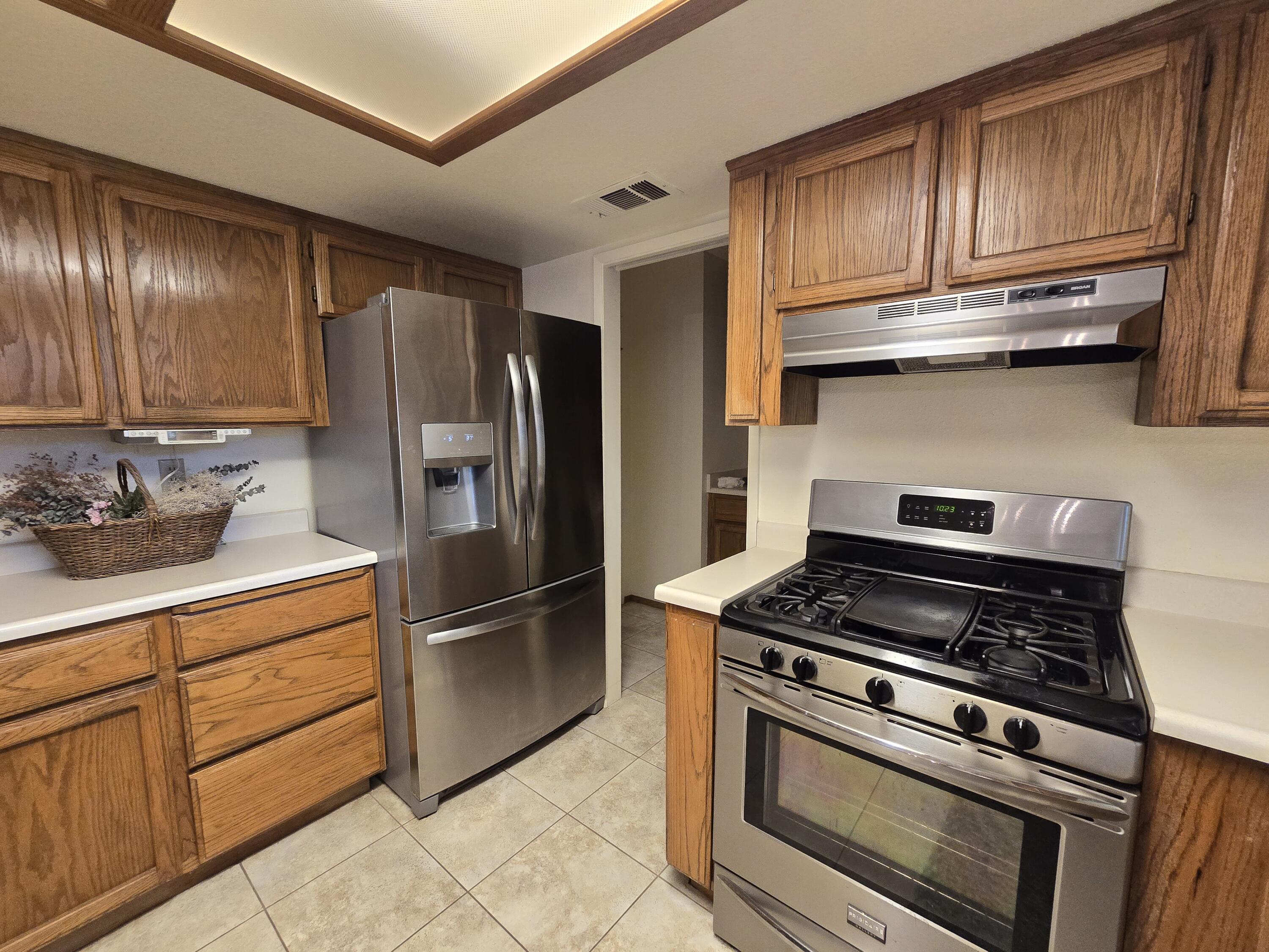 3671 Santa Rosa Way Redding, CA 96003 - Photo 9 of 36 1000018964