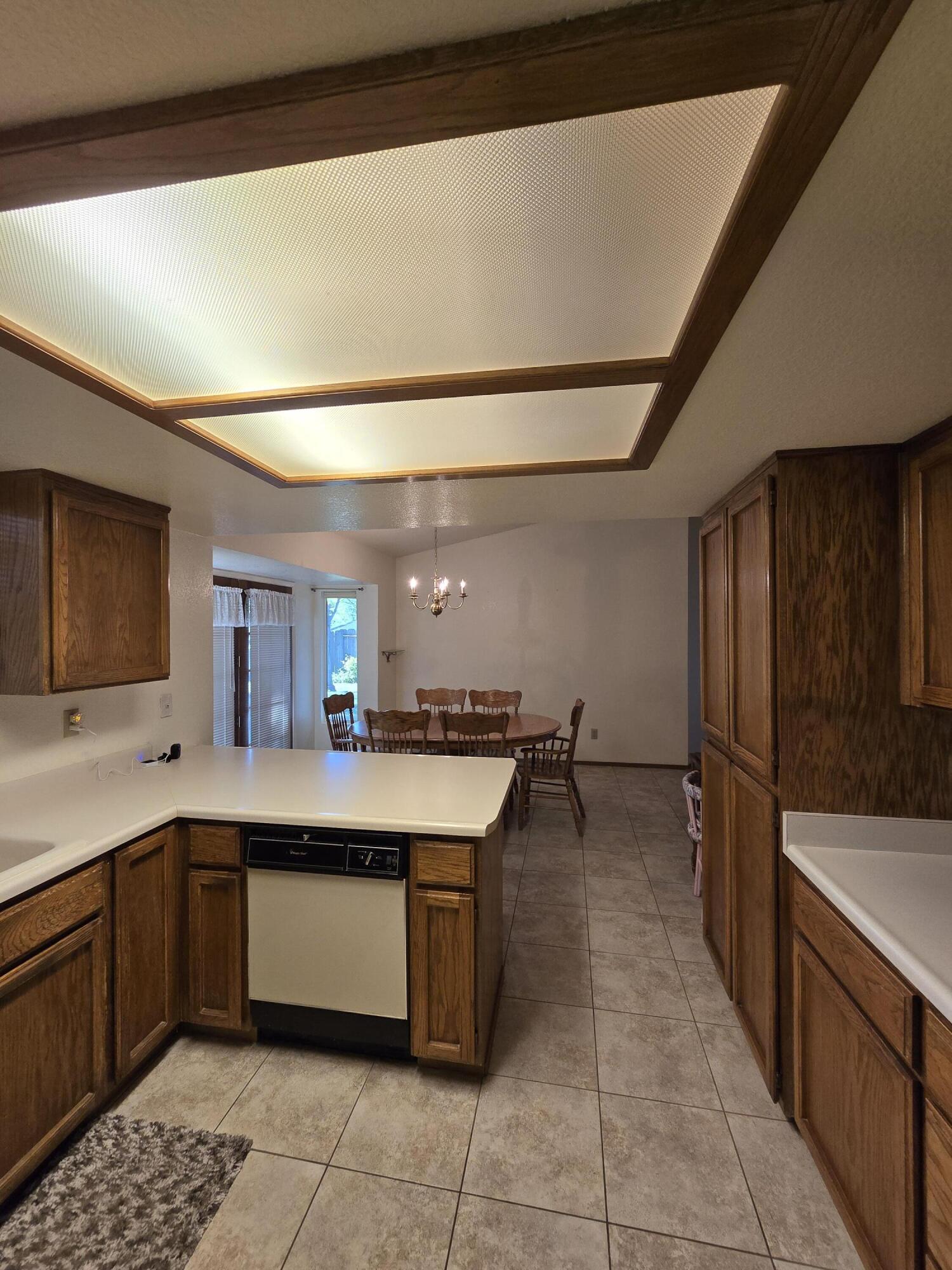 3671 Santa Rosa Way Redding, CA 96003 - Photo 10 of 36 1000018966