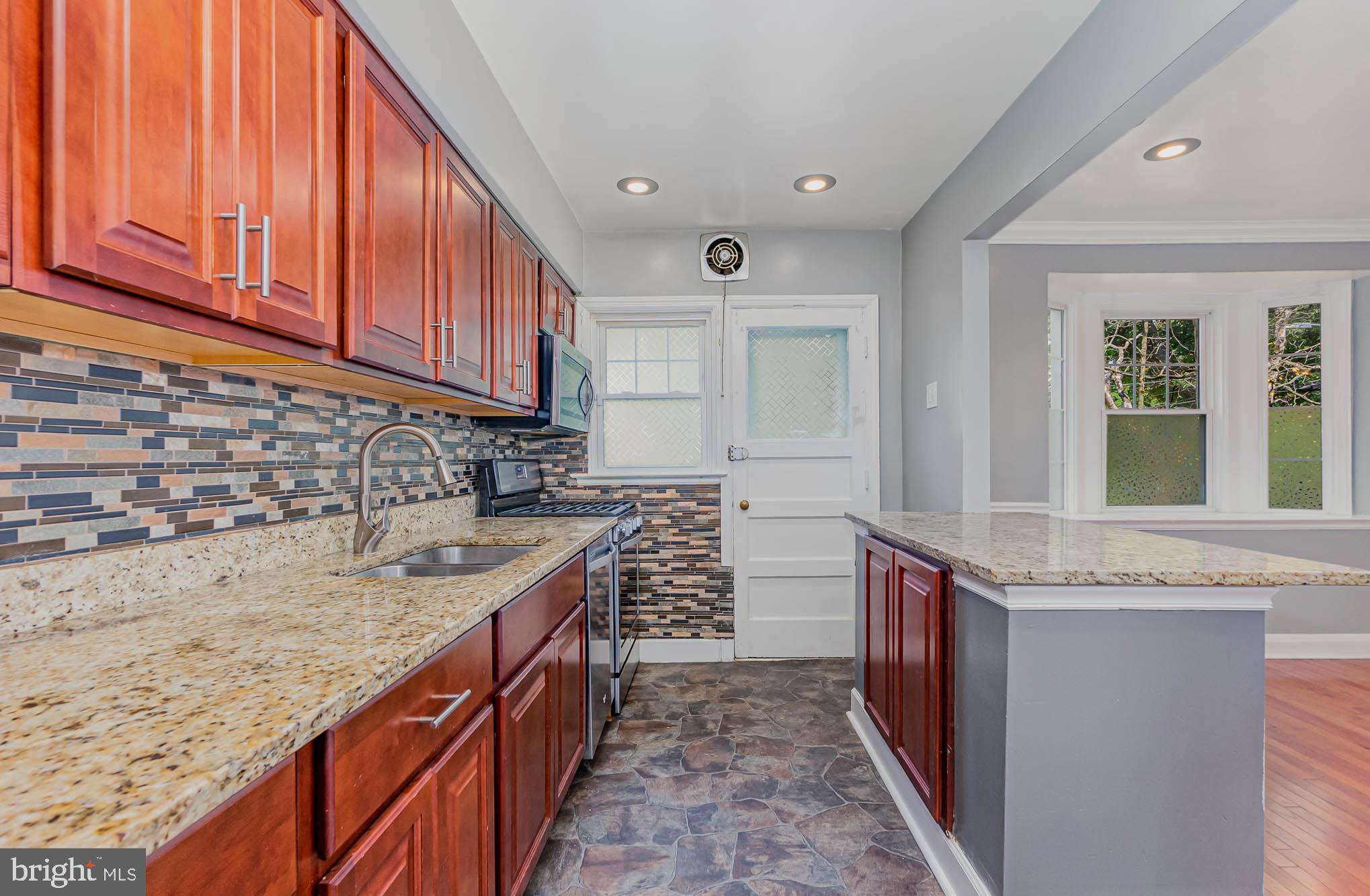1560 Stonewood Road Baltimore, MD 21239 - Photo 12 of 37 Gallery Image 12