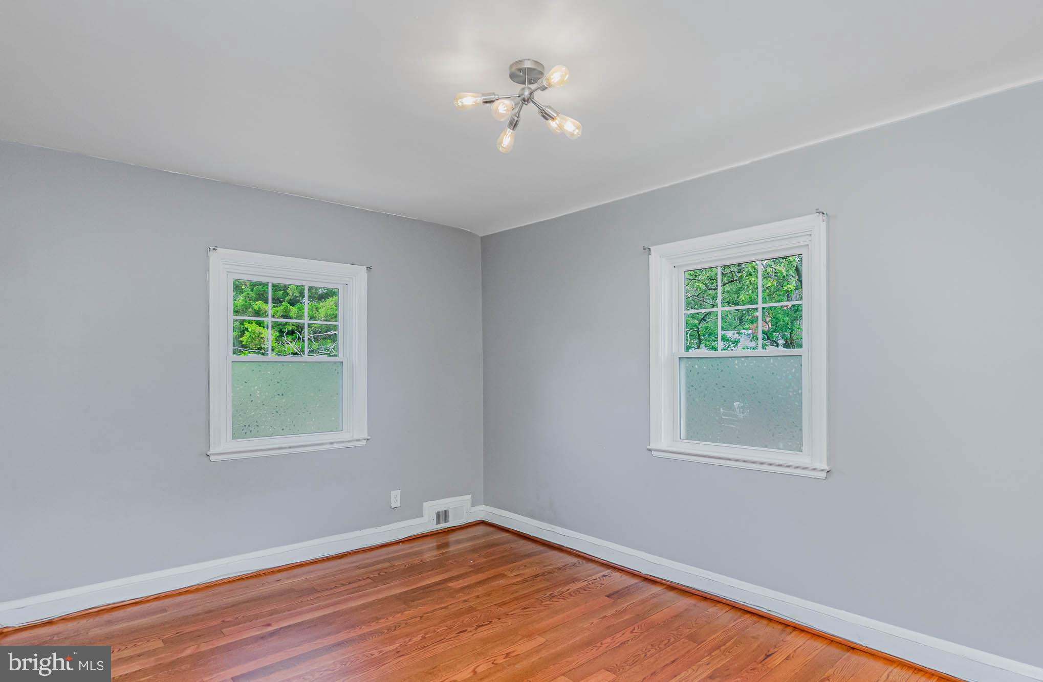 1560 Stonewood Road Baltimore, MD 21239 - Photo 18 of 37 Gallery Image 18