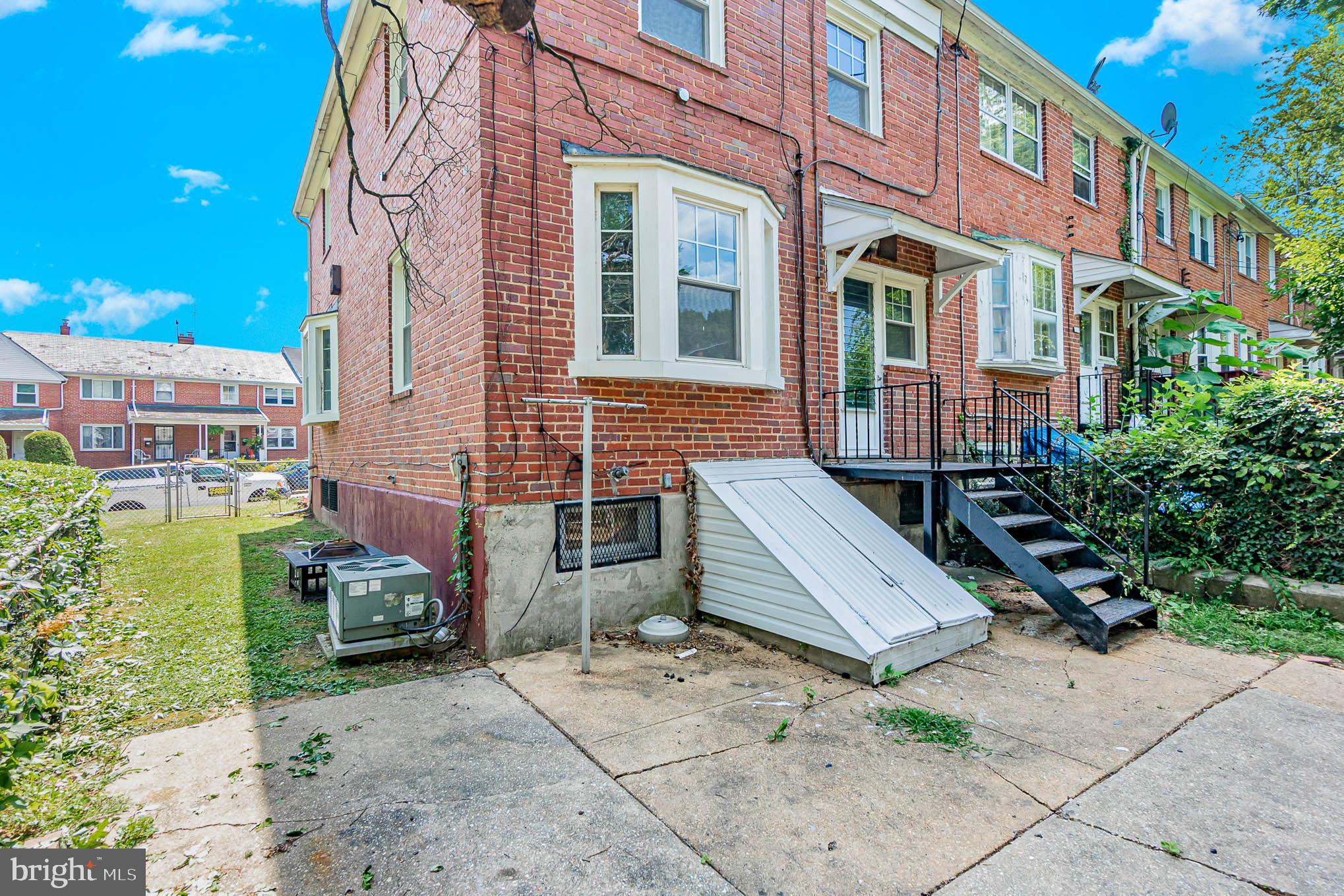1560 Stonewood Road Baltimore, MD 21239 - Photo 32 of 37 Gallery Image 32