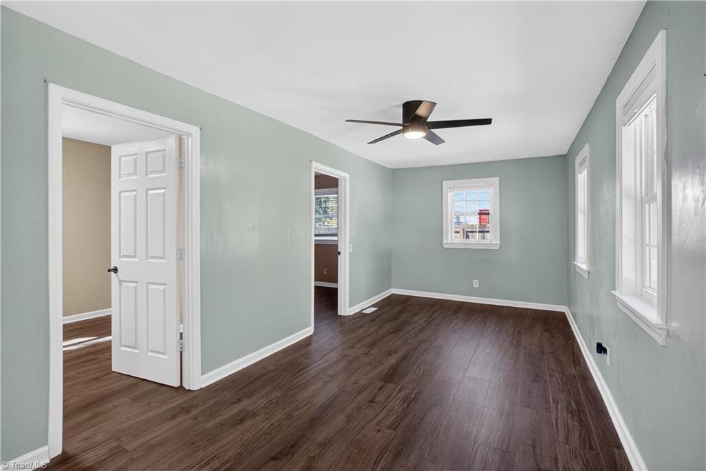 4306 Plainfield Road Sophia, NC 27350 - Photo 4 of 30