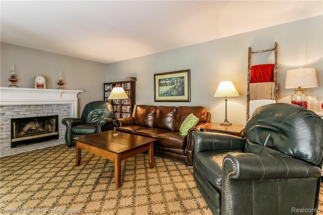 1141 Hathaway Rising Rochester, MI 48306 - Photo 21 of 50 021-Family_Room-5947767-large.jpg