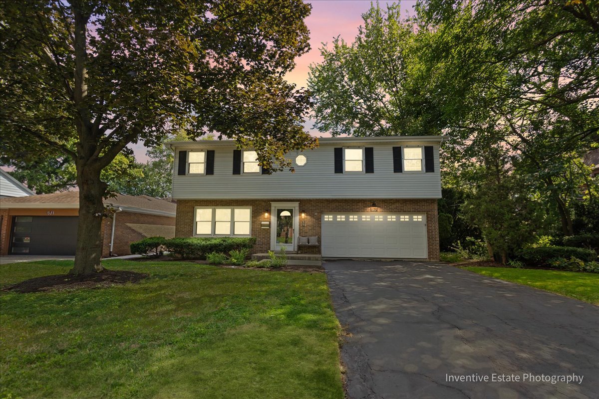 567 Byrd Road Riverside, IL 60546 - Photo 1 of 27