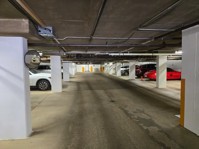 $279,000 | 4901 Golf Road, Unit 310, Skokie, IL 60077