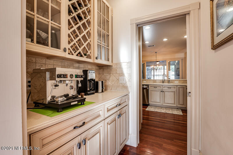 2710 Holly Point Road East Orange Park, FL 32073 - Photo 27 of 64 Butler's Pantry