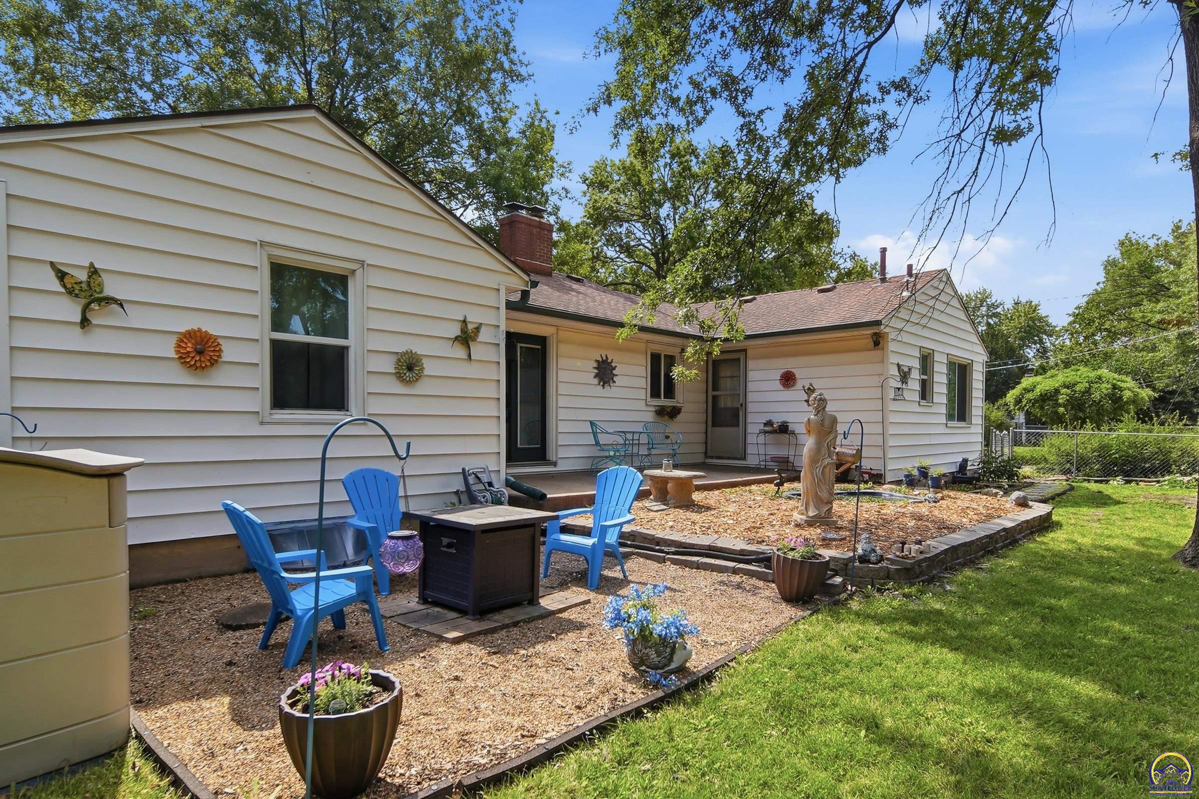 2151 Southwest Burnett Road Topeka, KS 66614 - Photo 33 of 35