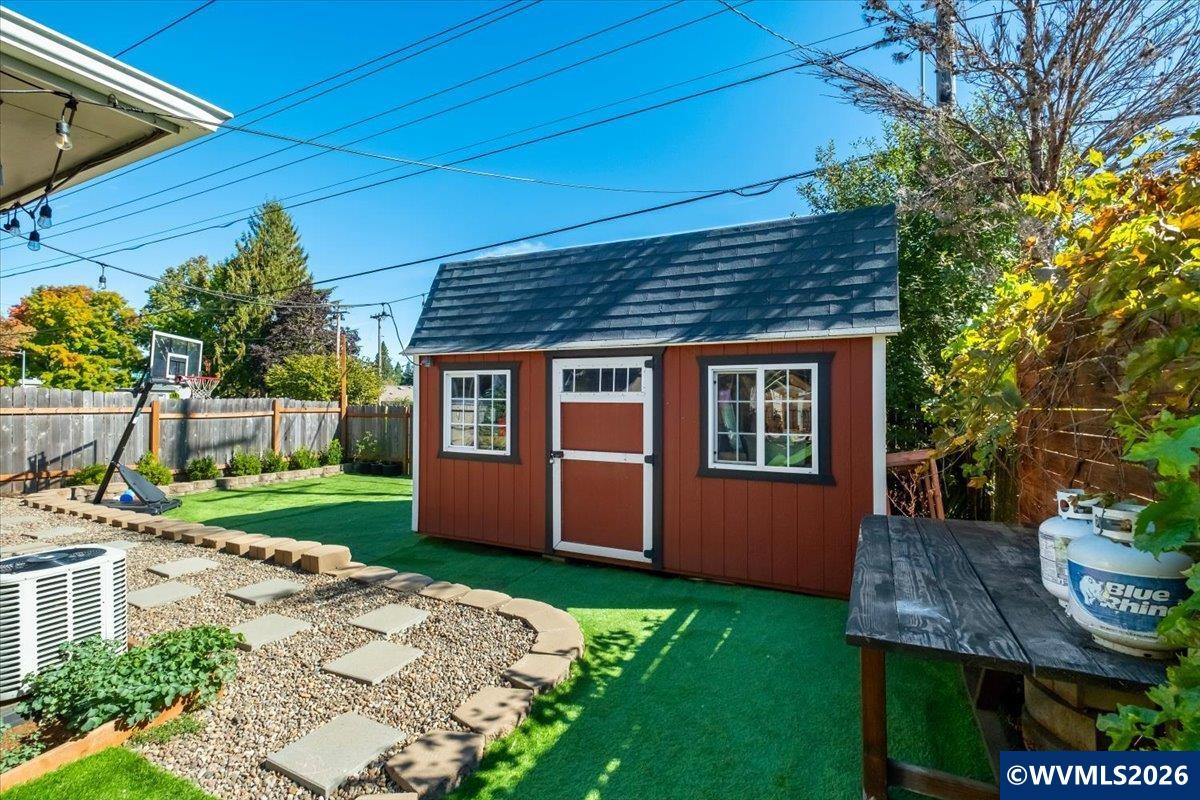 398 Mize Road Southeast Salem, OR 97302 - Photo 33 of 42 Gallery Image 33
