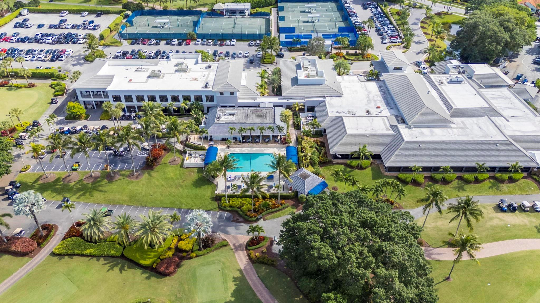 10180 Silver Lake Drive Boca Raton, FL 33428 - Photo 28 of 38 Club Pool