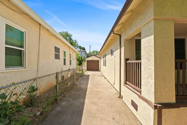$450,000 | 2606 Franklin Boulevard, Sacramento, CA 95818
