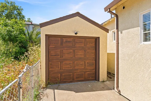 $450,000 | 2606 Franklin Boulevard, Sacramento, CA 95818