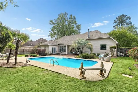 $470,000 | 609 Sweet Bay Drive, Mandeville, LA 70448