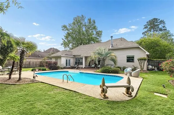 $470,000 | 609 Sweet Bay Drive, Mandeville, LA 70448