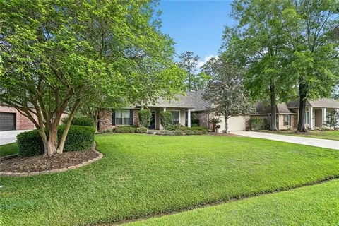 $470,000 | 609 Sweet Bay Drive, Mandeville, LA 70448