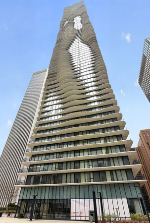 $2,800 | 225 North Columbus Drive, Unit 5411, Chicago, IL 60601