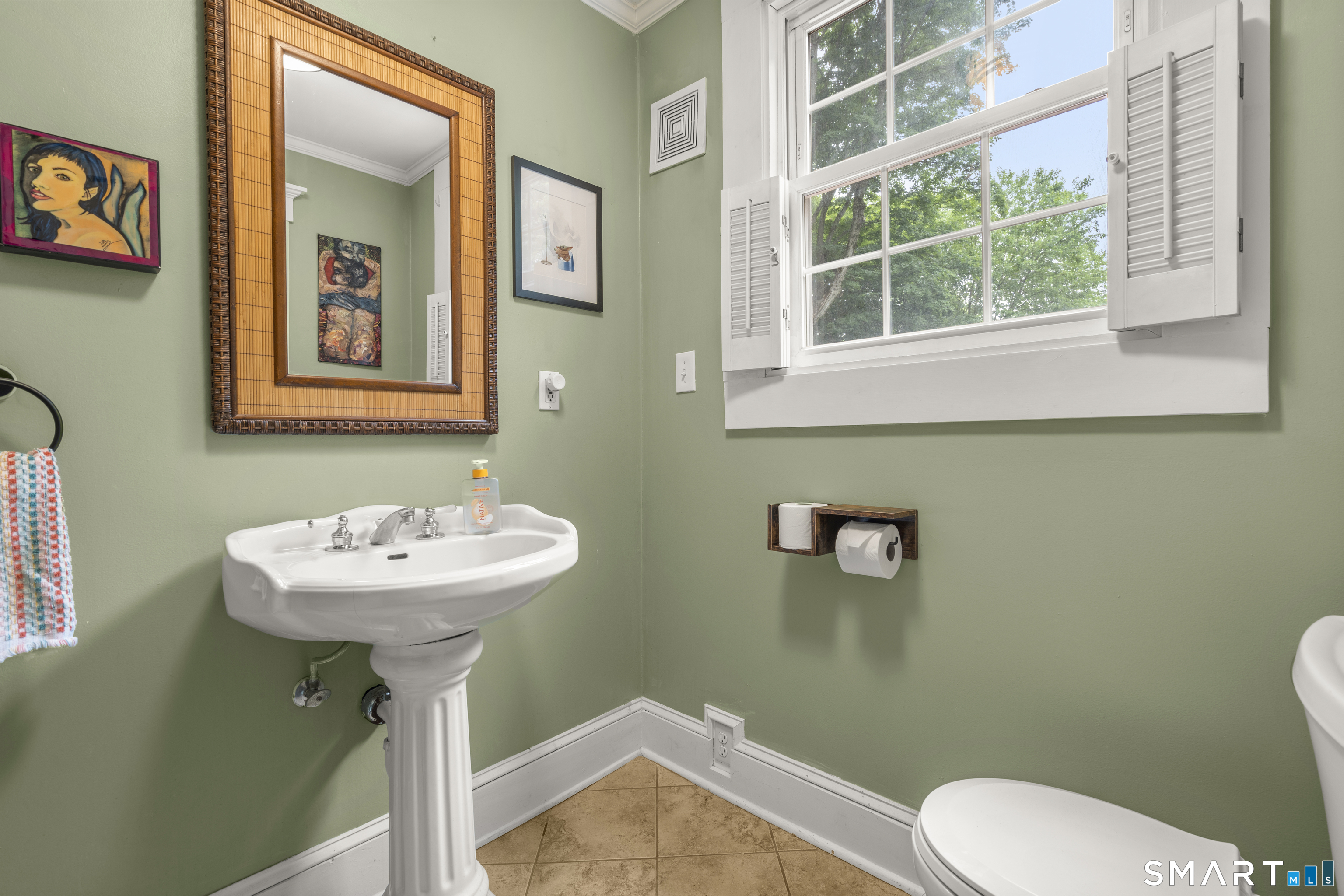 162 Newton Street Meriden, CT 06450 - Photo 7 of 34