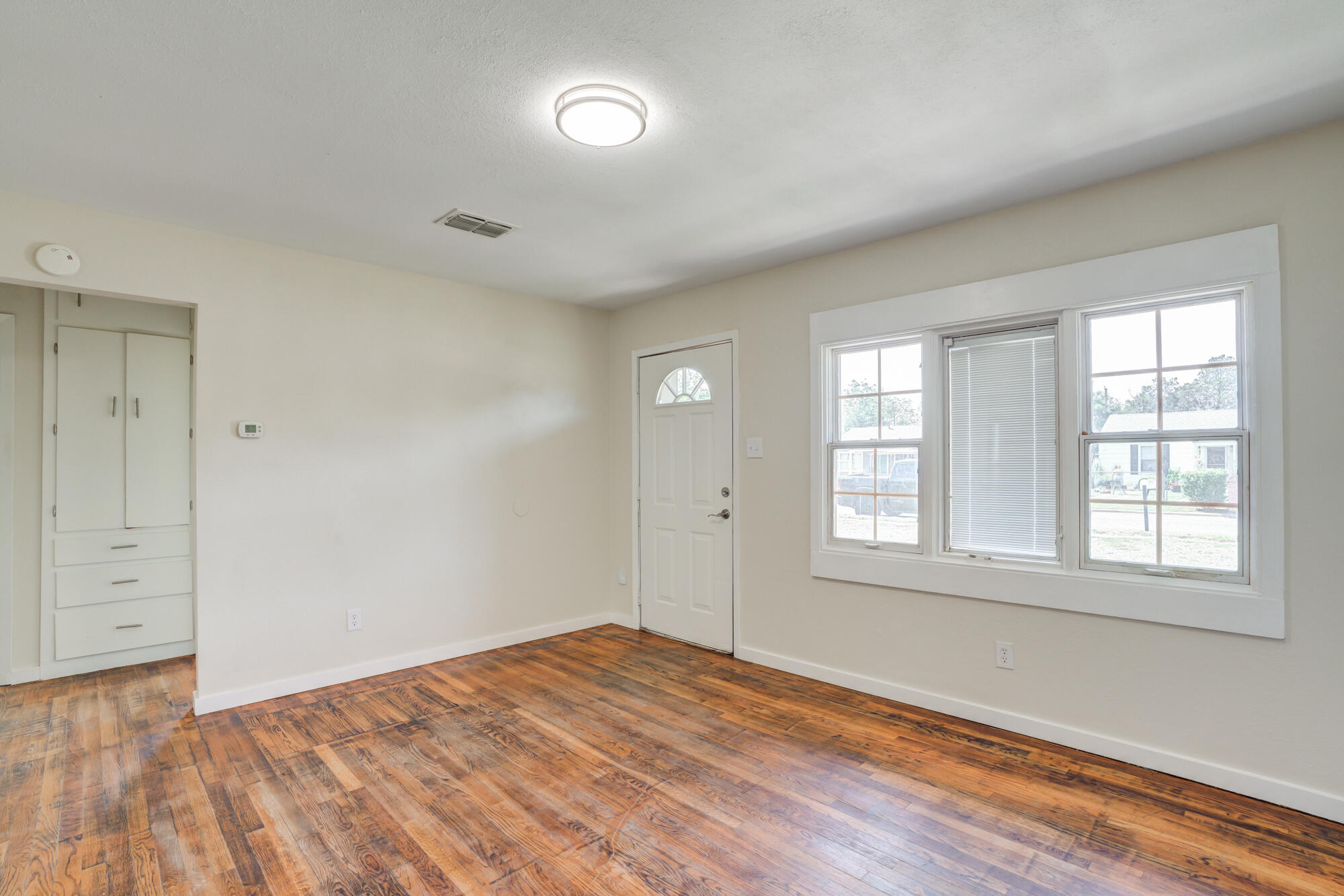 1508 39th Street Lubbock, TX 79412 - Photo 6 of 24 DSC02346_47_48_49_50