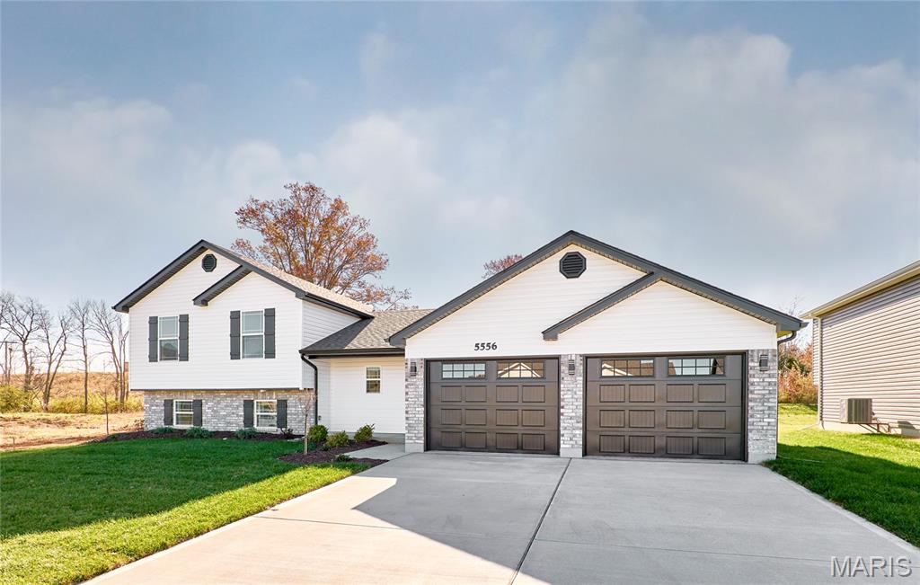 28535 Shallow Water Road Warrenton, MO 63383 - Photo 3 of 68
