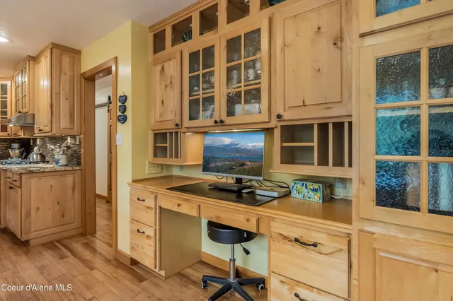 $750,000 | 521 Shady Pines Loop, Priest Lake, ID 83856