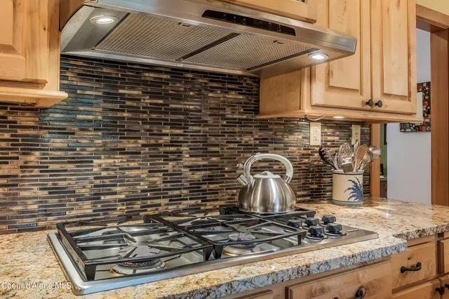 $750,000 | 521 Shady Pines Loop, Priest Lake, ID 83856