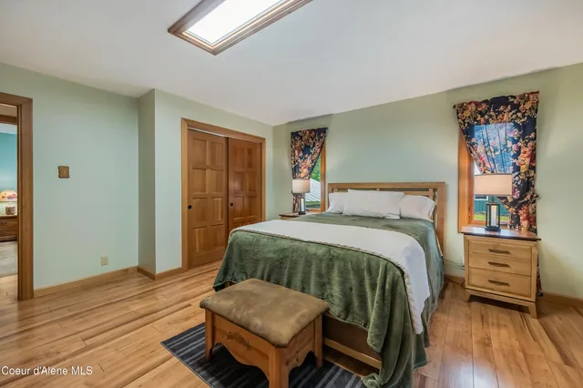 $750,000 | 521 Shady Pines Loop, Priest Lake, ID 83856